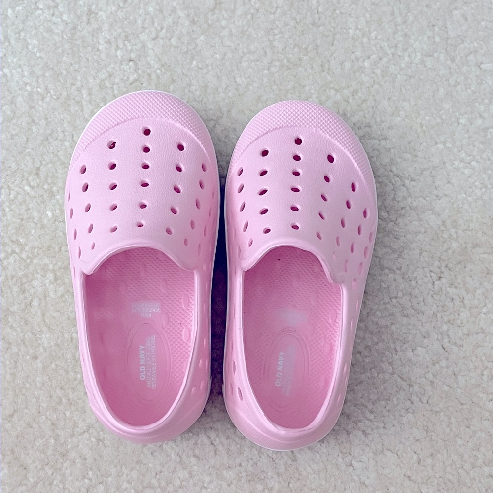 Old Navy Kids Pink Water Shoes